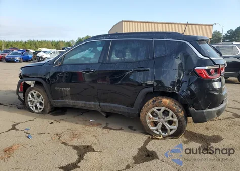 2024 Jeep Compass Latitude z USA, uszkodzony, nr VIN 3C4NJDBN7RT164753